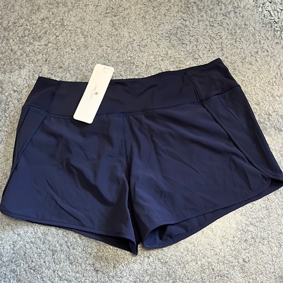 CRZ YOGA Pants - NWT CRZ YOGA SPORTS SHORTS LARGE
